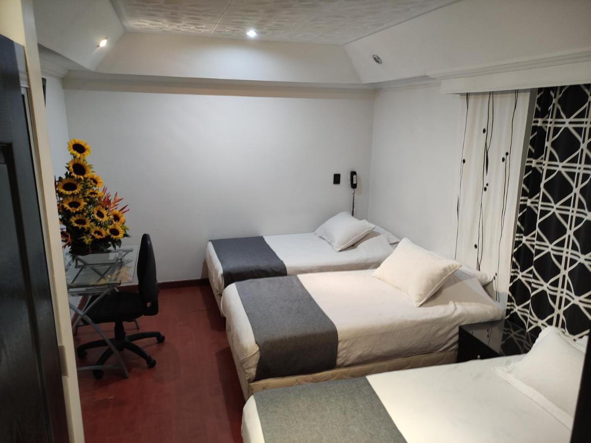 Hotel Ejecutivo Embajada Bogotá Dış mekan fotoğraf